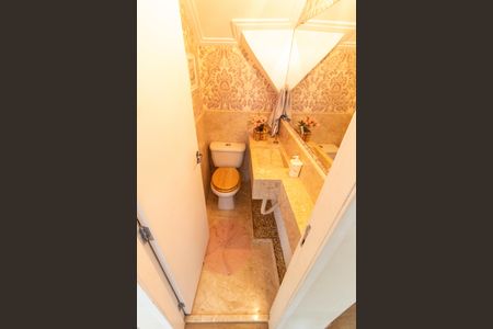 Casa de condomínio à venda com 131m², 2 quartos e 2 vagas Casa de condomínio à venda com 131m², 2 quartos e 2 vagasLavabo