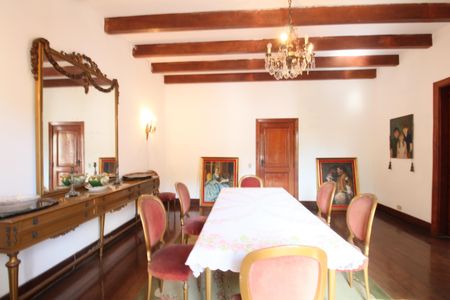 Casa à venda com 461m², 4 quartos e 2 vagasCopa