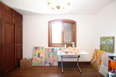 Casa à venda com 461m², 4 quartos e 2 vagasQuarto 2