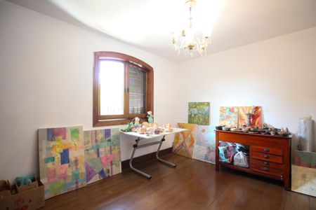 Casa à venda com 461m², 4 quartos e 2 vagasQuarto 2