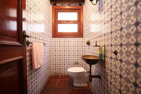 Casa à venda com 461m², 4 quartos e 2 vagasLavabo