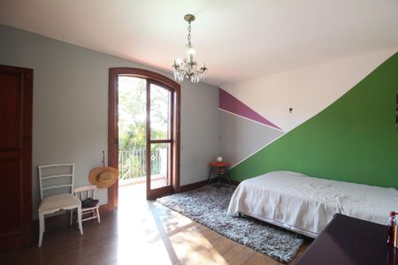 Casa à venda com 461m², 4 quartos e 2 vagasSuíte 1