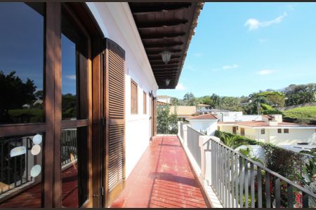 Casa à venda com 461m², 4 quartos e 2 vagasSuíte 2