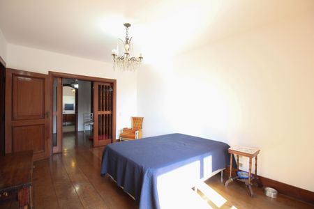 Casa à venda com 461m², 4 quartos e 2 vagasSuíte 2