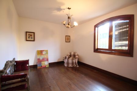 Casa à venda com 461m², 4 quartos e 2 vagasQuarto 1