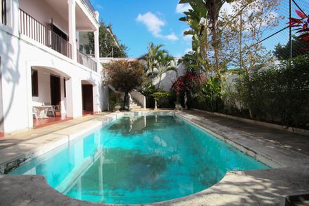 Casa à venda com 461m², 4 quartos e 2 vagasQuintal