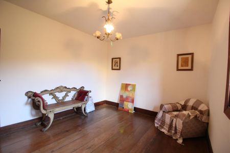 Casa à venda com 461m², 4 quartos e 2 vagasQuarto 1