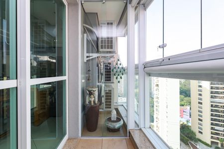 Apartamento à venda com 162m², 3 quartos e 3 vagasVaranda da Sala
