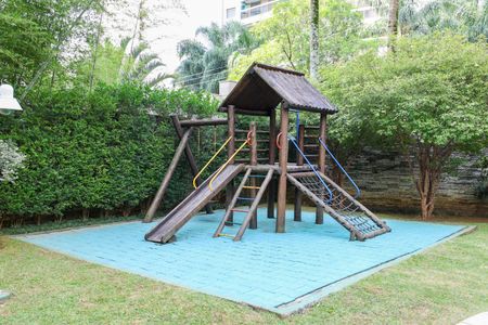 Apartamento à venda com 162m², 3 quartos e 3 vagasÁrea comum - Playground
