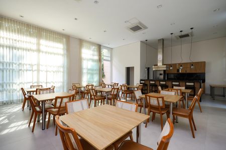 Apartamento à venda com 162m², 3 quartos e 3 vagasÁrea comum - Salão de festas