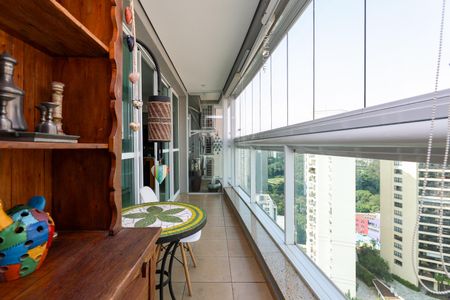 Apartamento à venda com 162m², 3 quartos e 3 vagasVaranda da Sala