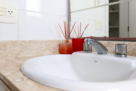 Apartamento à venda com 162m², 3 quartos e 3 vagasBanheiro da Suíte 2