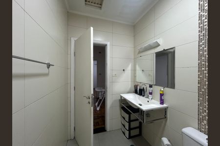 Casa para alugar com 180m², 5 quartos e 2 vagasBanheiro 1 - Casa 1