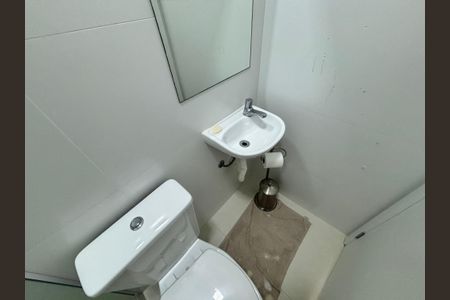 Apartamento para alugar com 216m², 4 quartos e 4 vagasBanheiro de serviço