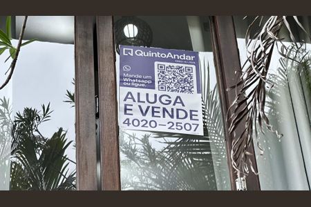 Casa de condomínio à venda com 150m², 2 quartos e 1 vagaPlaquinha