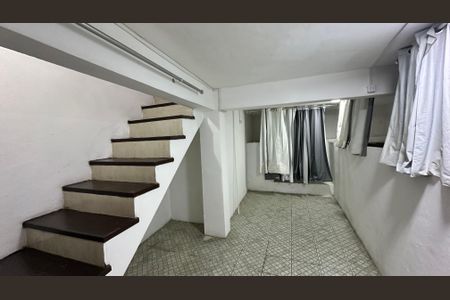 Casa de condomínio à venda com 150m², 2 quartos e 1 vagaHall de entrada