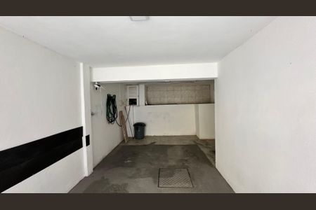 Casa de condomínio à venda com 150m², 2 quartos e 1 vagaHall de entrada