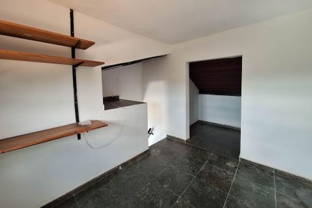 Casa de condomínio para alugar com 130m², 3 quartos e 2 vagasEscritório
