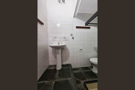 Casa de condomínio para alugar com 130m², 3 quartos e 2 vagasBanheiro social 2