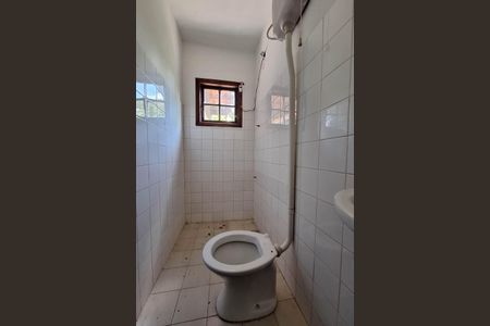 Casa de condomínio para alugar com 130m², 3 quartos e 2 vagasBanheiro de serviço