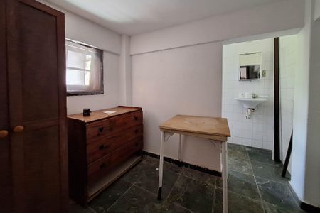 Casa de condomínio para alugar com 130m², 3 quartos e 2 vagasQuarto de Serviço