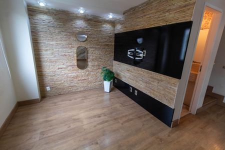 Casa de condomínio à venda com 120m², 2 quartos e 2 vagasSALA