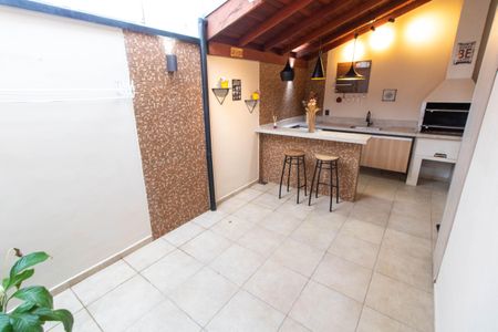 Casa de condomínio à venda com 120m², 2 quartos e 2 vagasÁREA DE SERVIÇO