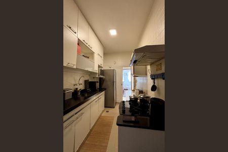 Apartamento para alugar com 96m², 3 quartos e 1 vaga Apartamento para alugar com 96m², 3 quartos e 1 vagaCozinha