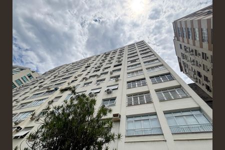 Apartamento para alugar com 96m², 3 quartos e 1 vaga Apartamento para alugar com 96m², 3 quartos e 1 vagaFachada