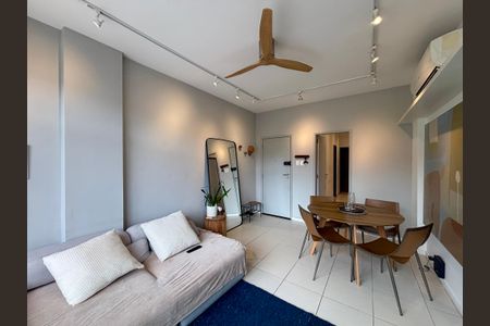 Sala de apartamento para alugar com 3 quartos, 96m² em Ipanema, Rio de Janeiro