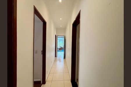 Apartamento para alugar com 96m², 3 quartos e 1 vaga Apartamento para alugar com 96m², 3 quartos e 1 vagaCorredor