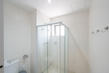 Banheiro de kitnet/studio para alugar com 1 quarto, 27m² em Vila Clementino, São Paulo