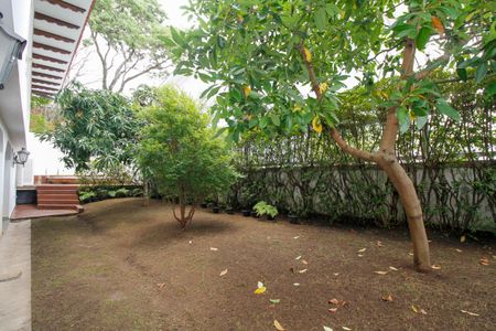 Casa à venda com 374m², 4 quartos e 5 vagas Casa à venda com 374m², 4 quartos e 5 vagasPomar