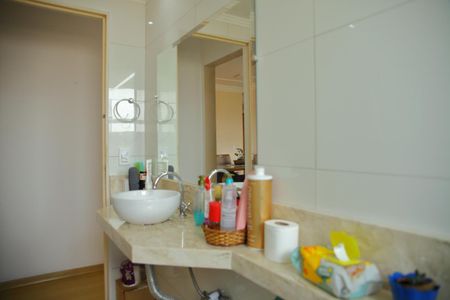 Apartamento à venda com 77m², 3 quartos e 1 vagaBanheiro