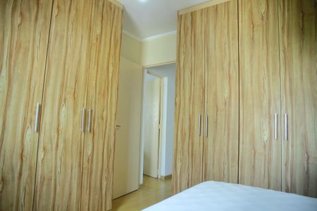 Apartamento à venda com 77m², 3 quartos e 1 vagaQuarto 2 