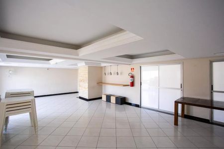 Apartamento à venda com 77m², 3 quartos e 1 vaga Apartamento à venda com 77m², 3 quartos e 1 vagaÁrea comum - Salão de festas