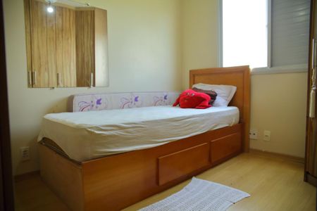 Apartamento à venda com 77m², 3 quartos e 1 vagaQuarto 2 