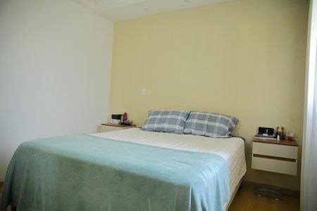 Apartamento à venda com 77m², 3 quartos e 1 vagaQuarto 1 