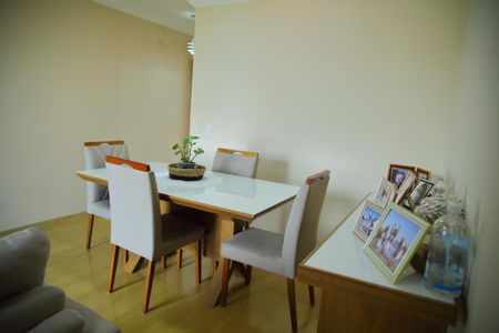 Apartamento à venda com 77m², 3 quartos e 1 vagaSala