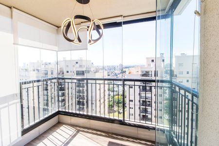 Apartamento para alugar com 3 quartos, 87m² em Jardim Tupanci, Barueri