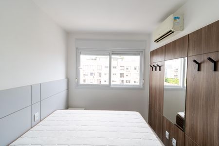 Quarto de kitnet/studio à venda com 1 quarto, 32m² em Centro Histórico, Porto Alegre