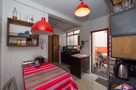Apartamento para alugar com 2 quartos, 98m² em Vila Paris, Belo Horizonte