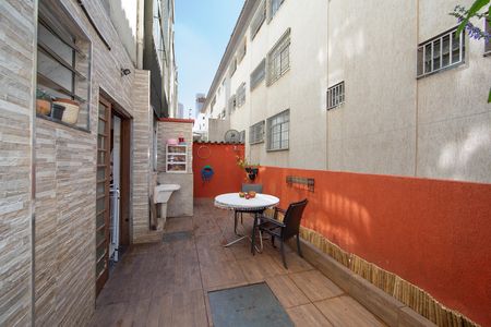 Apartamento para alugar com 2 quartos, 98m² em Vila Paris, Belo Horizonte
