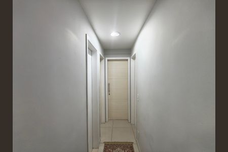 Corredor de apartamento à venda com 3 quartos, 86m² em Pechincha, Rio de Janeiro