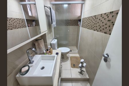 Apartamento à venda com 86m², 3 quartos e 1 vaga Apartamento à venda com 86m², 3 quartos e 1 vagaBanheiro social