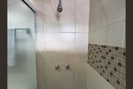 Apartamento à venda com 86m², 3 quartos e 1 vaga Apartamento à venda com 86m², 3 quartos e 1 vagaBanheiro social