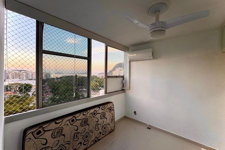 Apartamento para alugar com 99m², 3 quartos e 1 vaga