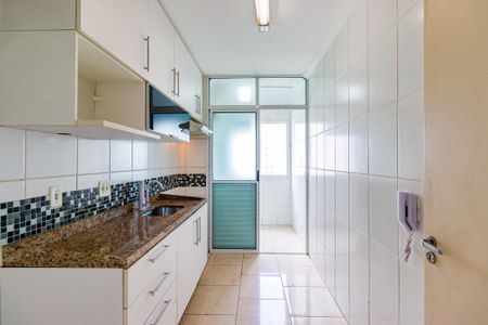 Apartamento à venda com 56m², 2 quartos e 1 vagaCozinha