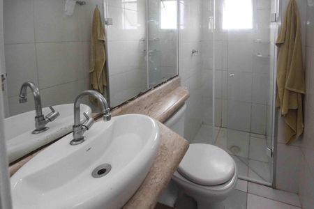 Apartamento à venda com 55m², 2 quartos e 1 vaga Apartamento à venda com 55m², 2 quartos e 1 vagaBanheiro