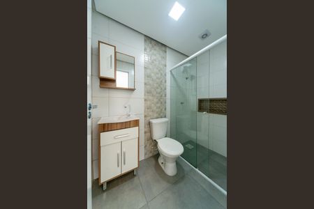 Banheiro de apartamento para alugar com 2 quartos, 51m² em Jardim Algarve, Viamão